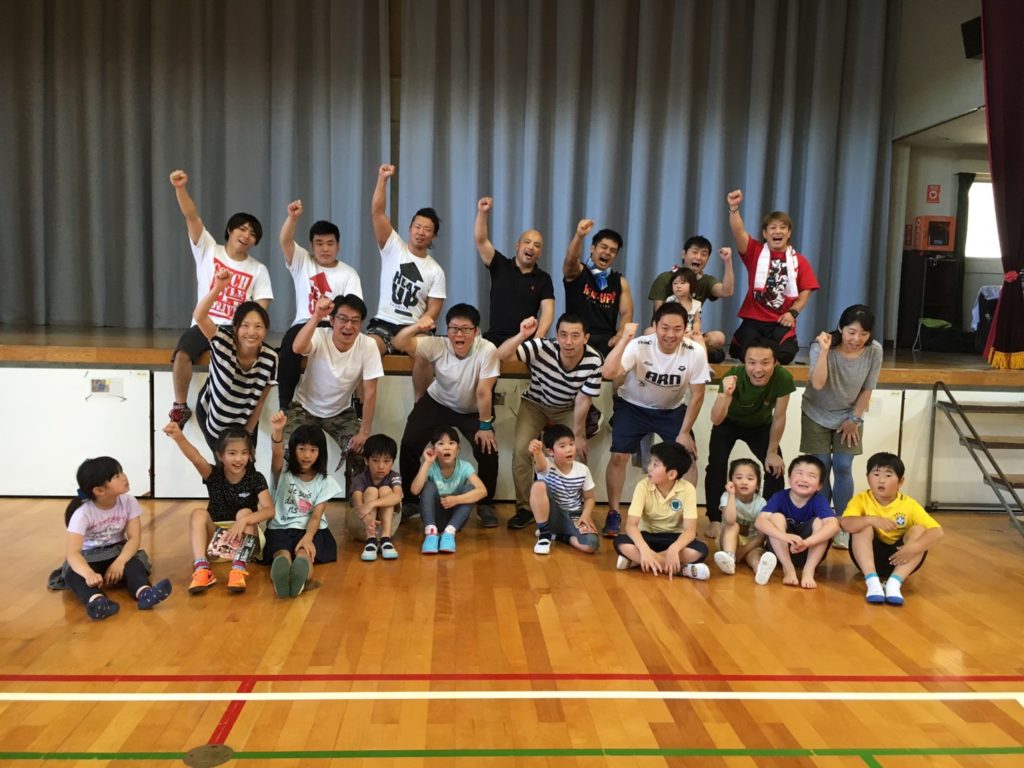 川崎市高津区にある久本小学校「寺子屋」にて親子体験教室にHEAT-UP勢が参加しました